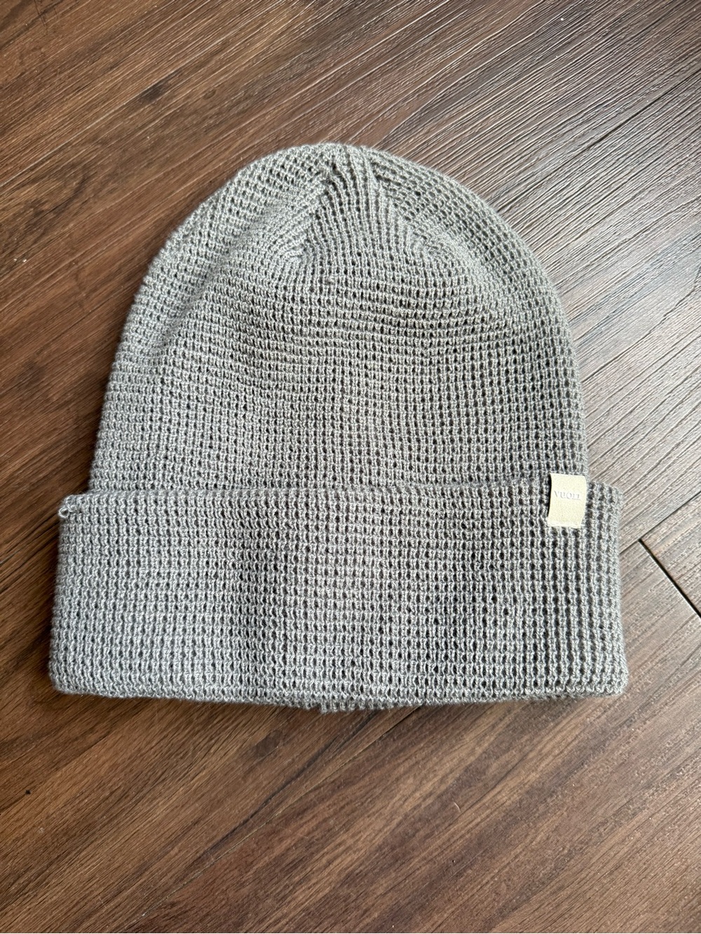 Vuori Alpine Waffle Beanie Knit Hat Light Cloud Gray V864 Unisex Casual Classic